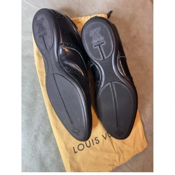 Shoes Louis Vuitton Black Size 8